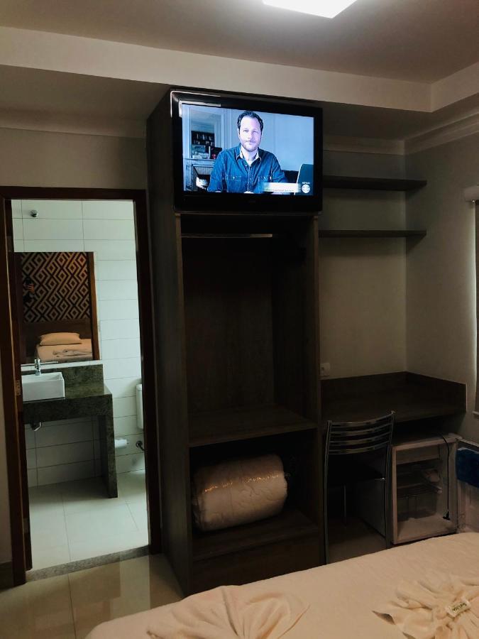 Paranavaí Shelton Palace Hotel מראה חיצוני תמונה